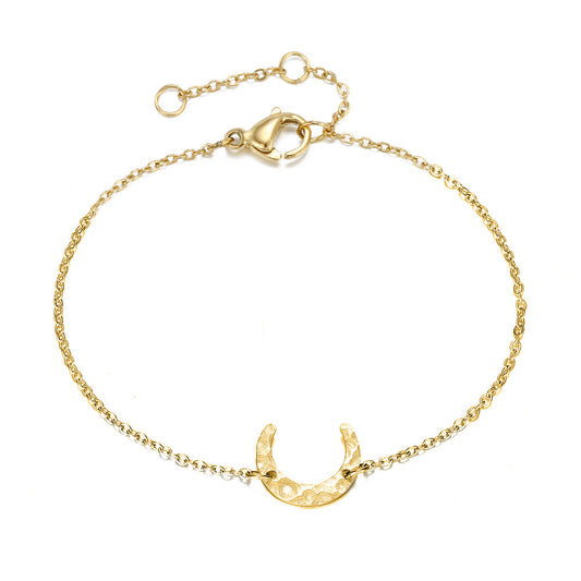 Armband minimal Charm Halbmond